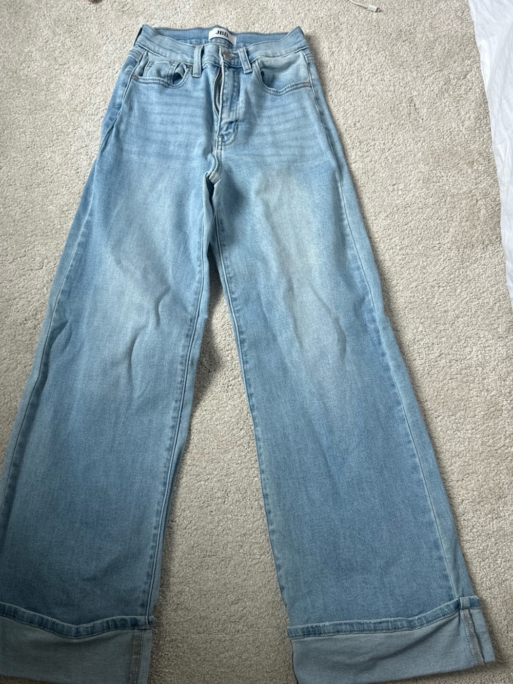 Light Wash Wide-Leg Women’s Jeans